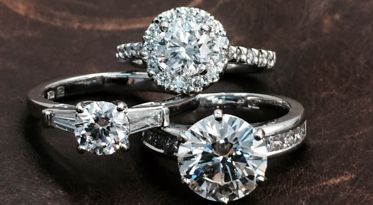 engagement-rings-pure-envy-halo-baguette-diamonds